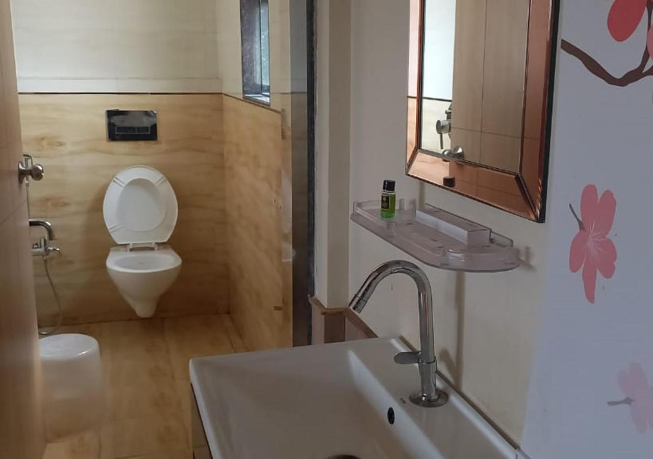 Hotel Mellow Mood Bhubaneswar Esterno foto