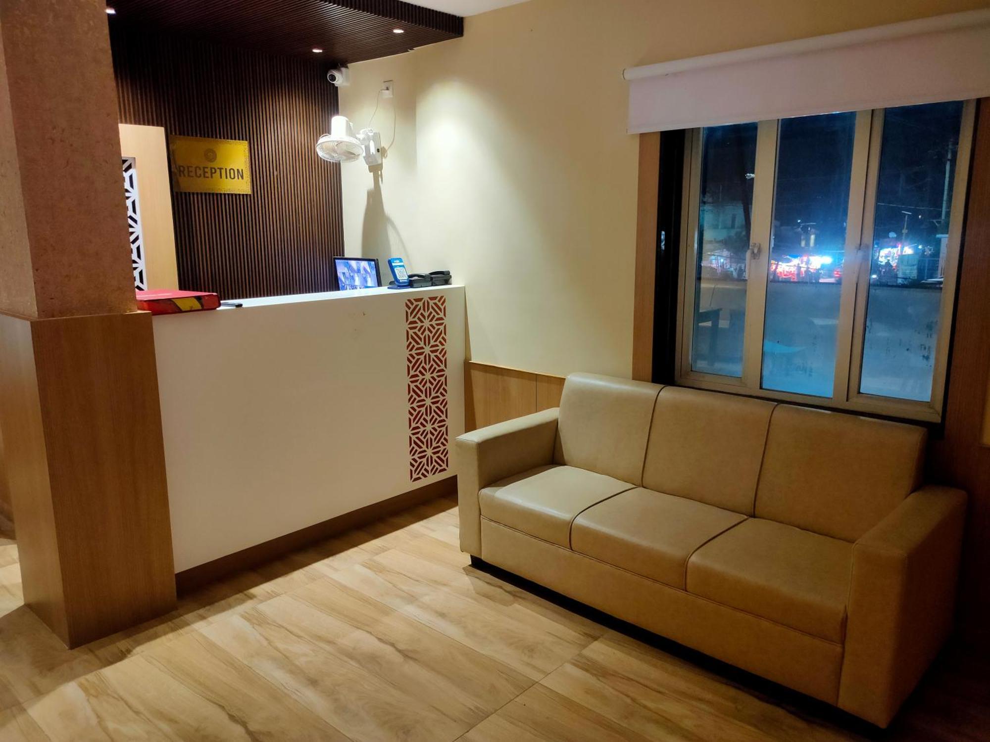 Hotel Mellow Mood Bhubaneswar Esterno foto