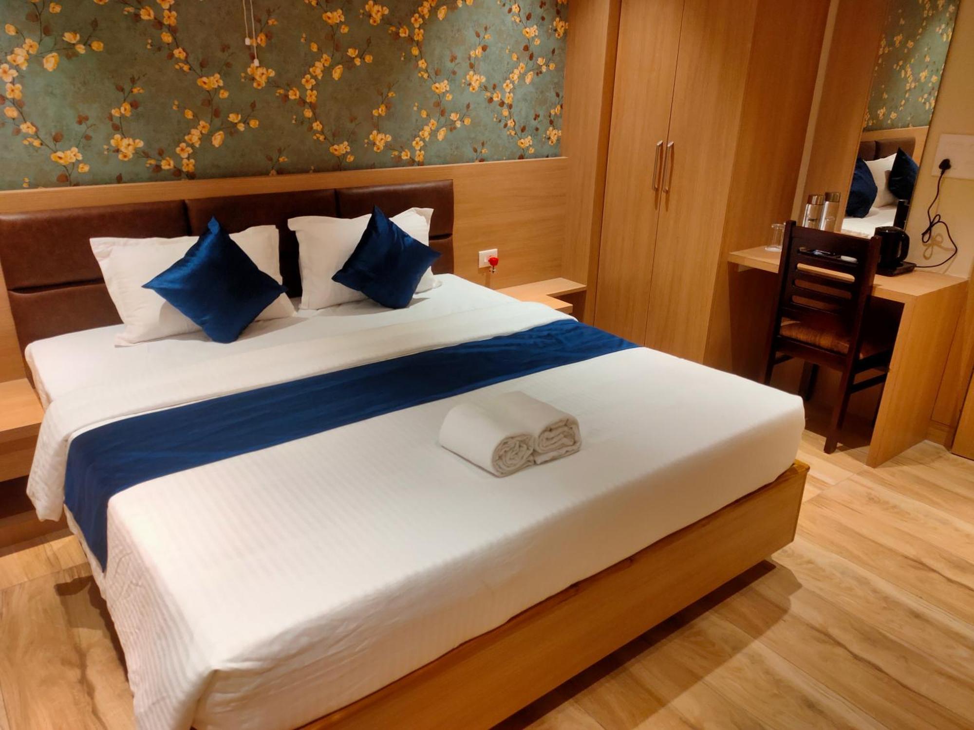 Hotel Mellow Mood Bhubaneswar Esterno foto